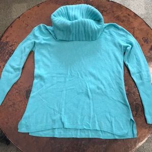 Vineyard vines sweater